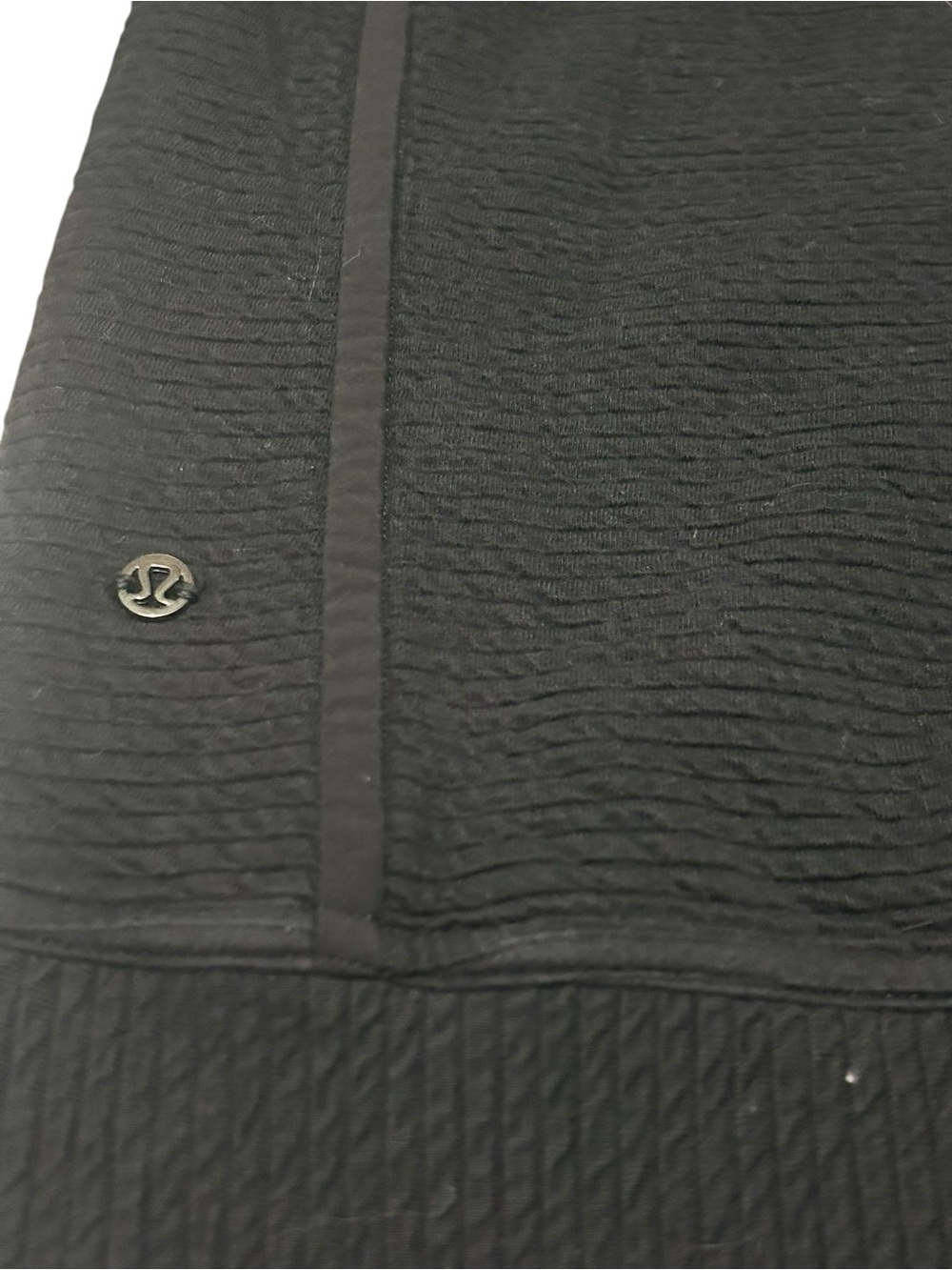 Lululemon Textured Full-Zip Black Jacket Long Sleeves Zippered Pockets - Picture 6 of 10